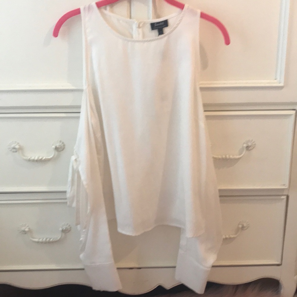 Bardot cut it out top in ivory